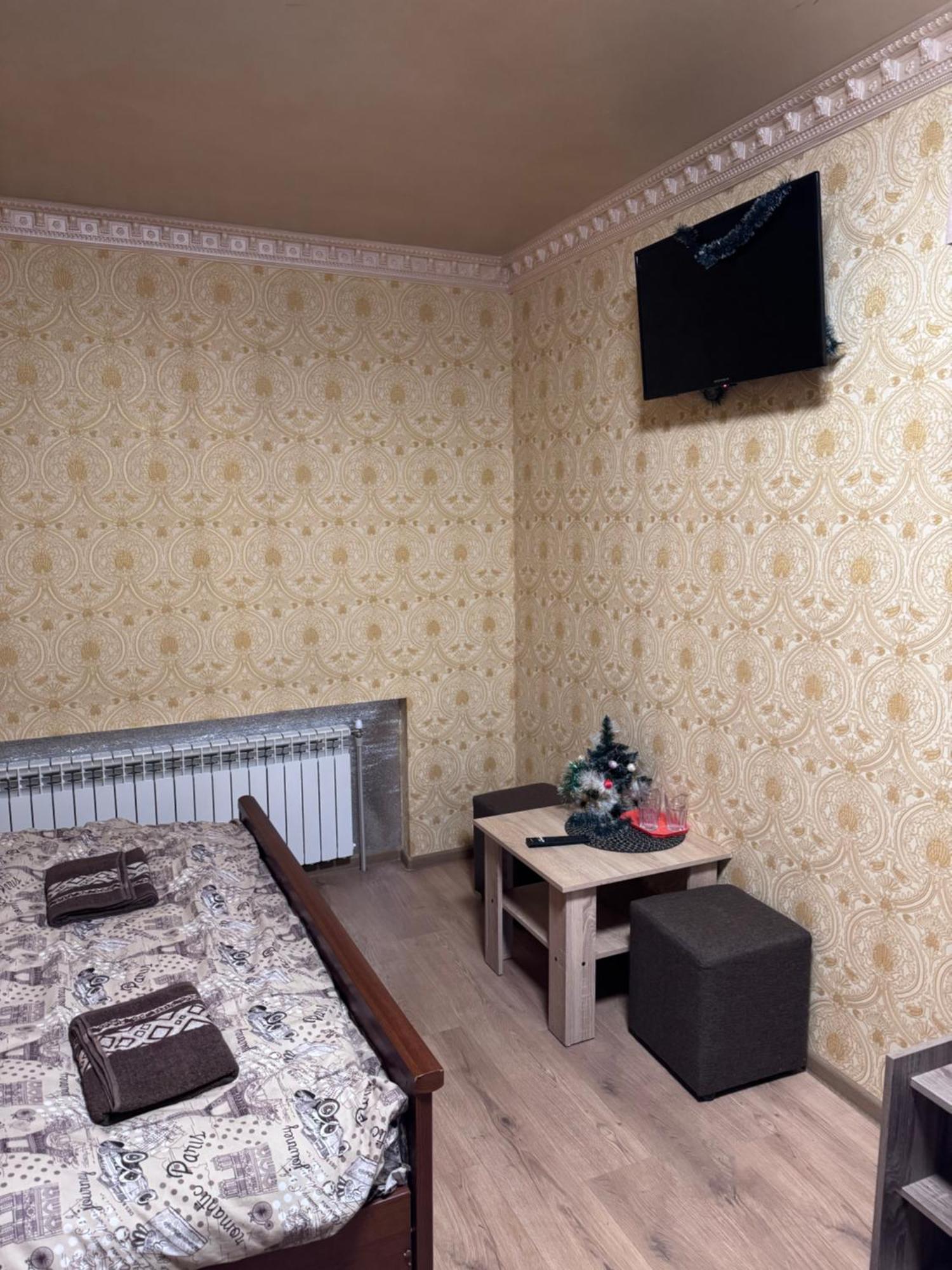 Отель Біля Озера Mukacheve Exterior photo