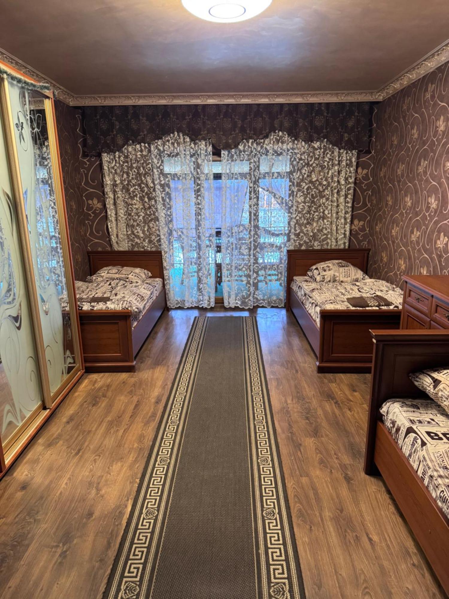 Отель Біля Озера Mukacheve Exterior photo